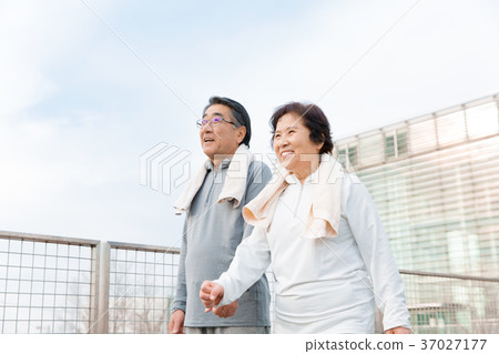 Senior Walking Movement 37027177
