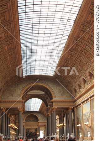 Paris: Palace of Versailles Paris: Palace of Versailles 37027825