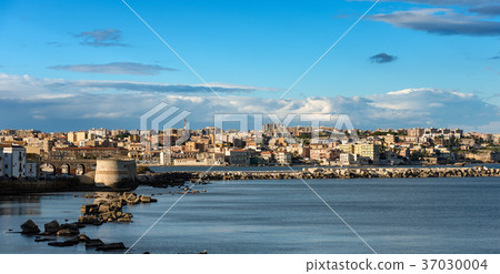 Syracuse from the Ortygia Island - Sicily Italy 37030004