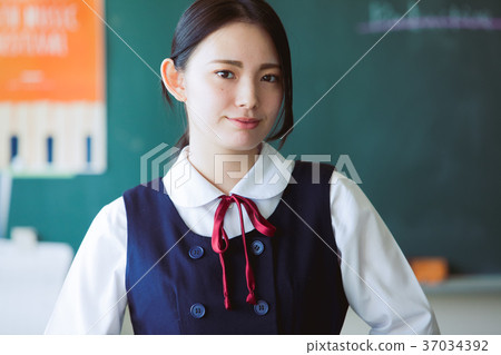 High school student portrait 37034392