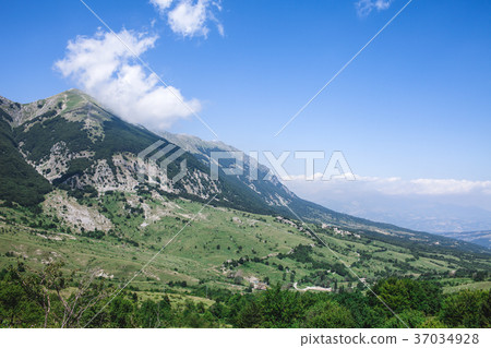 Mountain Peak Majella Abruzzo Italy 37034928