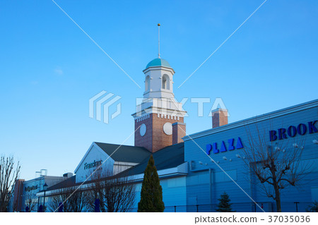 Sano Premium Outlet 37035036