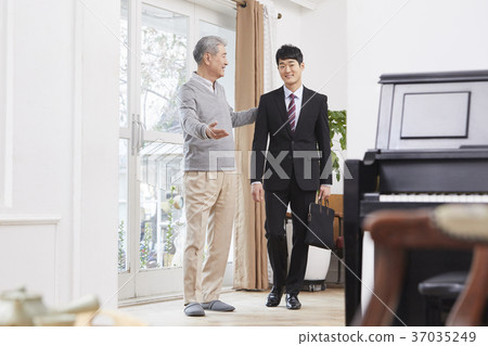 Elderly, Businessman, Salesperson, Korean 37035249