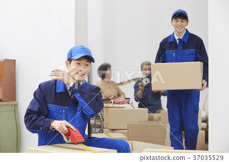 主任,老夫妻,工人,韓國人 主任,老夫妻,工人,韓國人 37035529