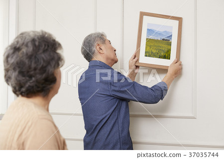 Old couple, Korean 37035744