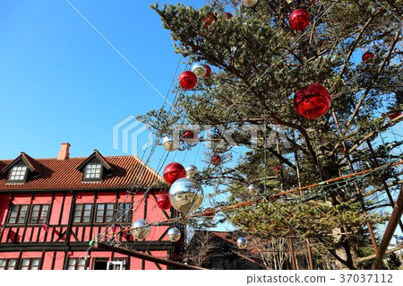 Funabashi Andersen Park Christmas Tree and Community Center (December) Funabashi City, Chiba Prefecture 37037112
