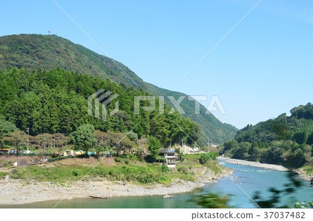 Kyushu Hijiri Railway trip (car window scenery) along Kumama Kumamoto Yatsushiro Kumama River Kyushu sightseeing Hijiri Railway sightseeing train Hitoyoshi Kyushu Hijiri Railway trip (car window scenery) along Kumama Kumamoto Yatsushiro Kumama River Kyushu sightseeing Hijiri Railway sightseeing train Hitoyoshi 37037482