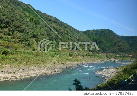 Kyushu Hijiri Railway trip (car window scenery) along Kumama Kumamoto Yatsushiro Kumama River Kyushu sightseeing Hijiri Railway sightseeing train Hitoyoshi Kyushu Hijiri Railway trip (car window scenery) along Kumama Kumamoto Yatsushiro Kumama River Kyushu sightseeing Hijiri Railway sightseeing train Hitoyoshi 37037483