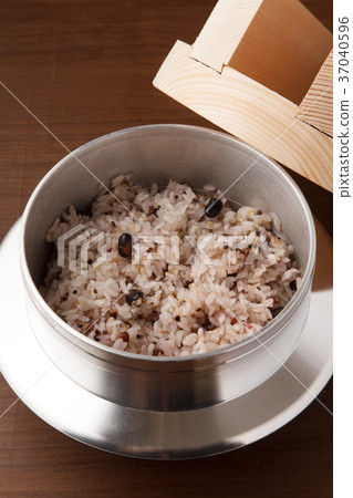 Millet rice 37040596