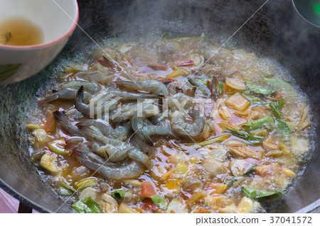 Tom Yum Kung Tom Yum Kung 37041572
