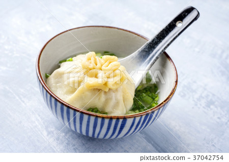 Chinese Baozi 37042754