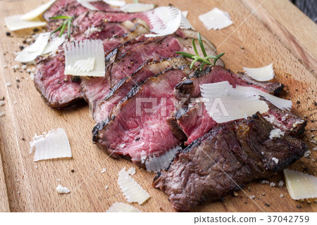 Traditional Italian Tagliata Steak Traditional Italian Tagliata Steak 37042759