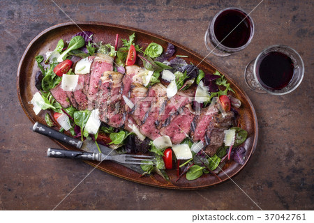 Traditional Italian Tagliata Steak Traditional Italian Tagliata Steak 37042761