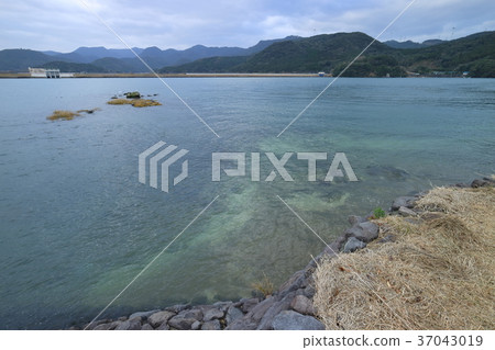 Kawauchi河在新年的一天 Kawauchi河在新年的一天 37043019