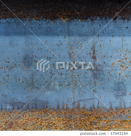 Dark rusty metal 37043284