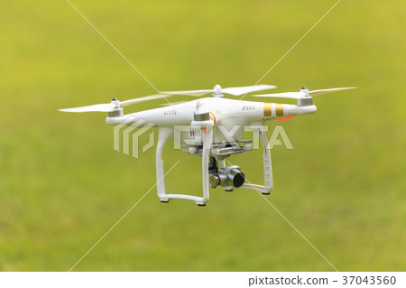 Flying drone Flying drone 37043560