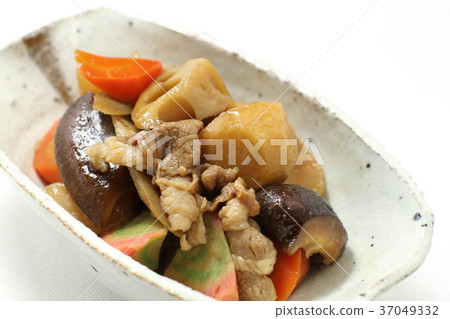 Simmered food, Hokkaido-style delicacies, simmered vegetables, boiled vegetables of root vegetables and meat Simmered food, Hokkaido-style delicacies, simmered vegetables, boiled vegetables of root vegetables and meat 37049332