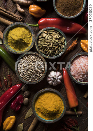 Various spices selection 37050029