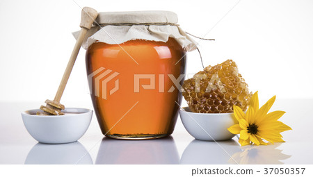 Sweet honey Sweet honey 37050357