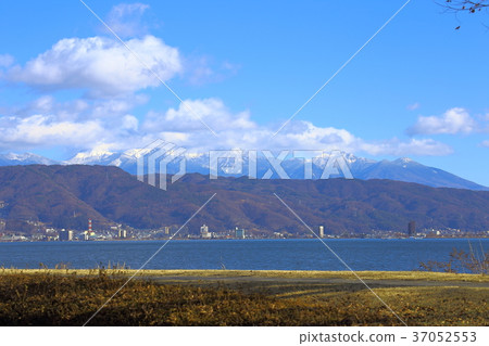 Lake Suwa Yatsugatake January 37052553
