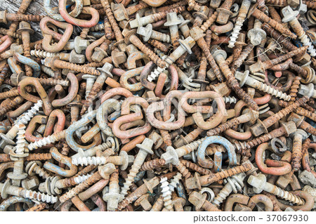 rusty screw texture for background 37067930