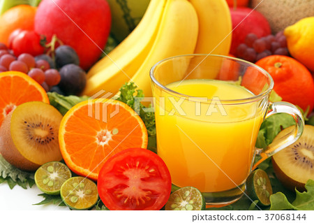 Fresh fruit and juice Fresh fruit and juice 37068144