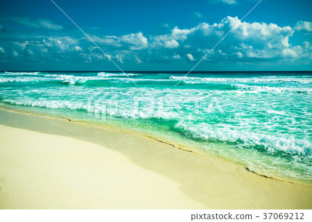 Cancun beach panorama, Mexico Cancun beach panorama, Mexico 37069212