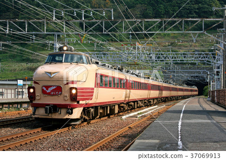 是489系列嗎? 2007年10月 是489系列嗎? 2007年10月 37069913