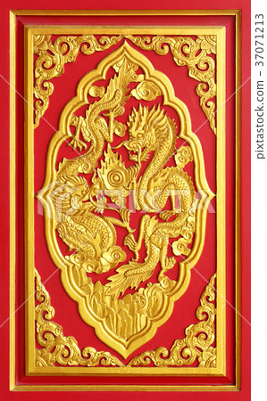 Golden dragon carved from wood Golden dragon carved from wood 37071213