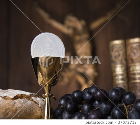 Eucharist, sacrament of communion Eucharist, sacrament of communion 37072712