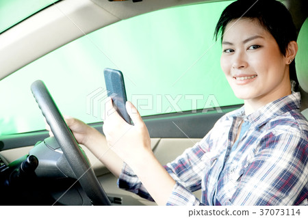 Driving 37073114