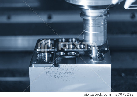 The CNC milling machine 37073282