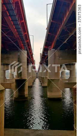 Under the bridge 37075363