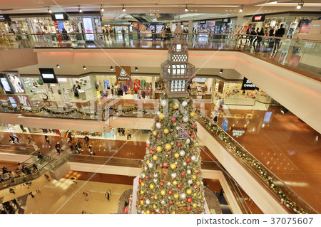 Christmas tree in Festival Walk mall at 2017 Christmas tree in Festival Walk mall at 2017 37075607