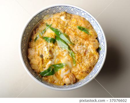 Oyakodon image 37076602