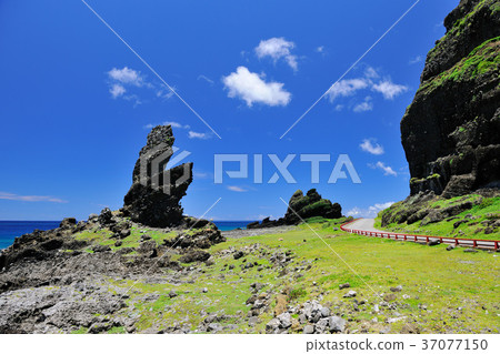 臺灣,台東,蘭嶼,島嶼,藍色,水,海,山,礁,海岸,海邊,海濱,海平面,天,雲,晴朗 37077150