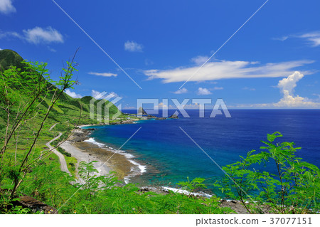 臺灣,台東,蘭嶼,島嶼,藍色,水,海,山,礁,海岸,海邊,海濱,海平面,天,雲,晴朗 37077151