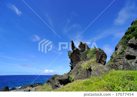 臺灣,台東,蘭嶼,島嶼,藍色,龍頭岩,海,山,礁,海岸,海邊,海濱,草,天,雲,晴朗 臺灣,台東,蘭嶼,島嶼,藍色,龍頭岩,海,山,礁,海岸,海邊,海濱,草,天,雲,晴朗 37077454