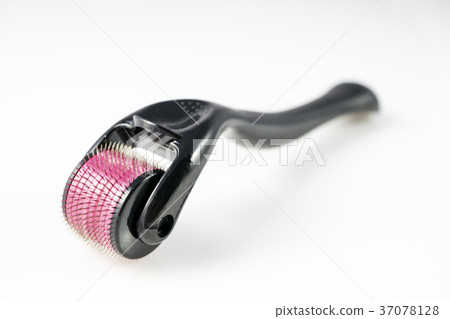 Dermaroller for medical micro needling therapy. To Dermaroller for medical micro needling therapy. To 37078128