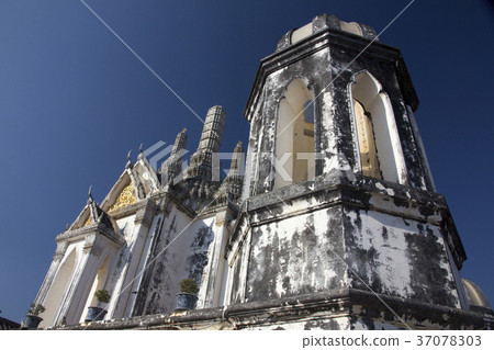 Phra Nakhon Khiri Historical Park (Khao Wang) 37078303