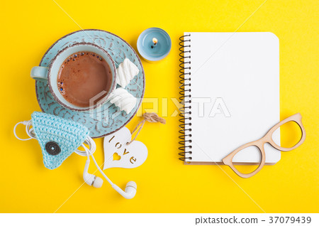 Empty notebook, hot cocoa 37079439