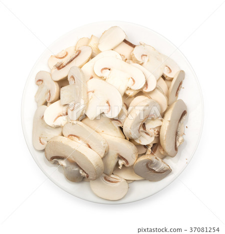 Champignons on plate isolated 37081254