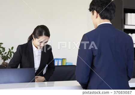 銷售人員，客戶，諮詢，韓國人 37083087