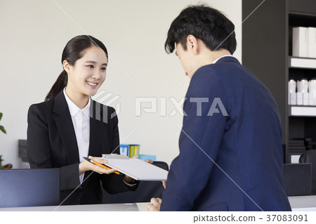 銷售人員，客戶，諮詢，韓國人 37083091