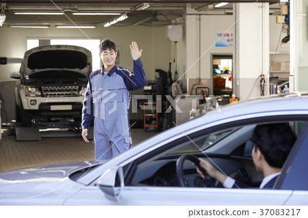 Car service, customer, worker, Korean 37083217