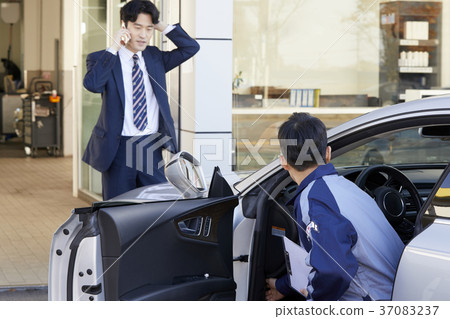 汽車服務,客戶,工人,韓國人 汽車服務,客戶,工人,韓國人 37083237