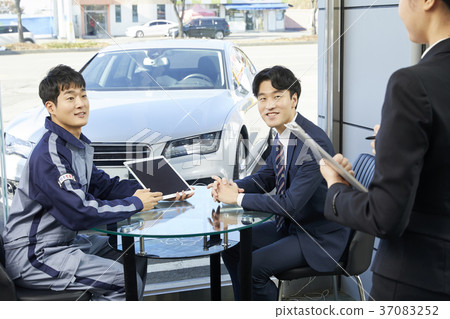 汽車,工人,客戶,韓國 汽車,工人,客戶,韓國 37083252
