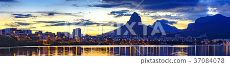Panoramic skyline of Rio de Janeiro city at dusk 37084078