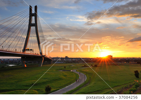 Chinese Taipei, Taiwan, New Taipei City, New North Bridge, dusk, sunset, road, day, clouds, bicycle lane, park, bridge 37084256