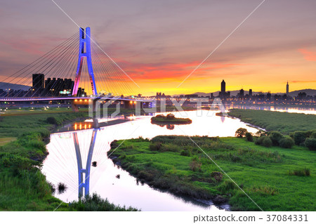 中華台北,台灣,新北市,新北大橋,晨曦,黃昏,天,雲彩,水,公園,橋 37084331